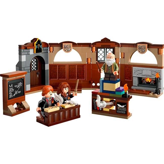 LEGO® Harry Potter™: Hogwarts™ Castle: Charms Class (76442)