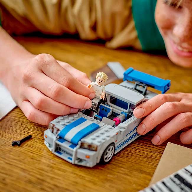 LEGO® Speed Champions: 2 Fast 2 Furious Nissan Skyline GT-R (R34) (76917) 5