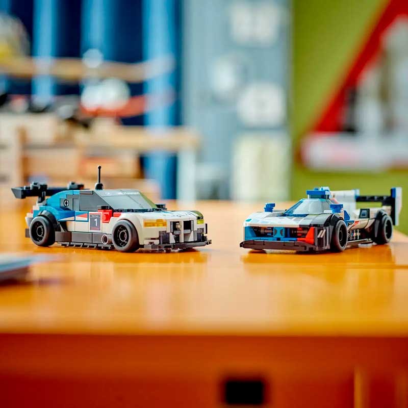 LEGO® Speed Champions: BMW M4 Gt3 & BMW M Hybrid V8 Race Cars (76922) 6