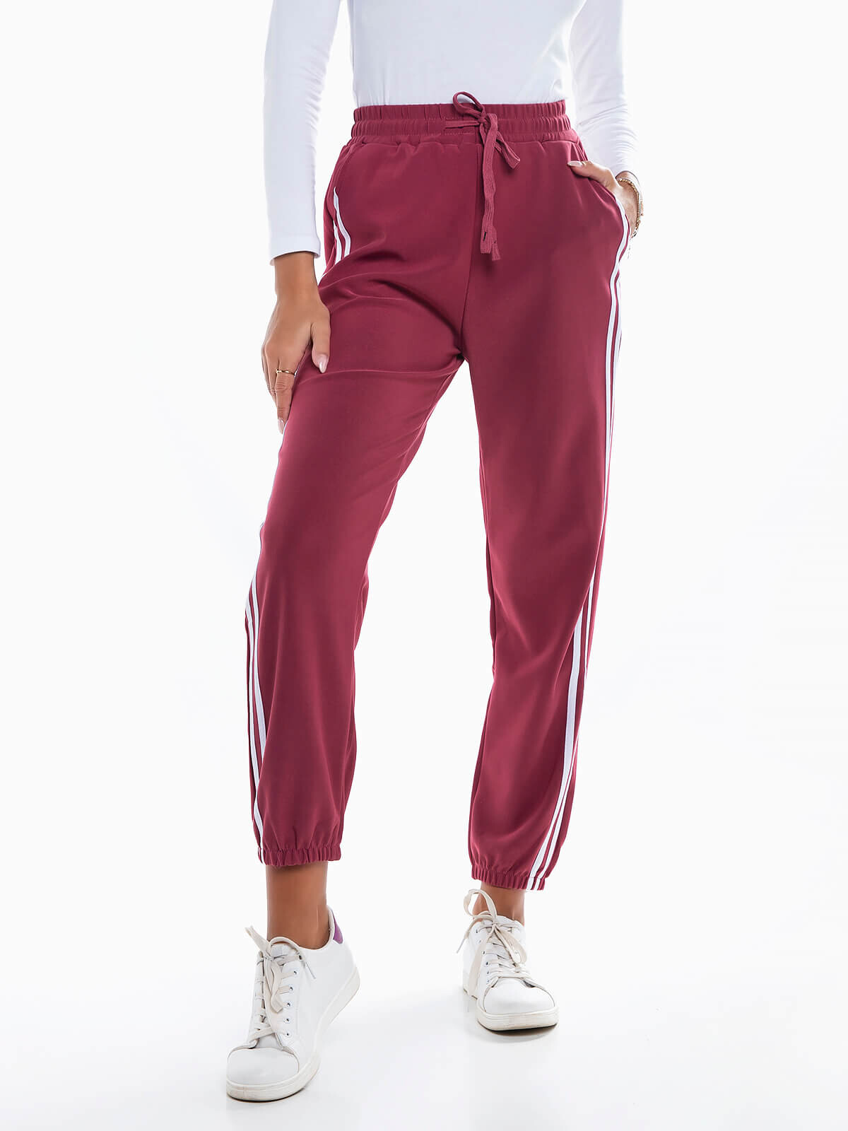 Pantalón jogger de rayas