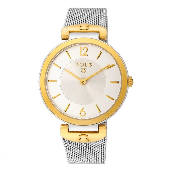 Relógio Tous de bracelete milanesa prateada e bisel em dourado com um mostrador analógico.