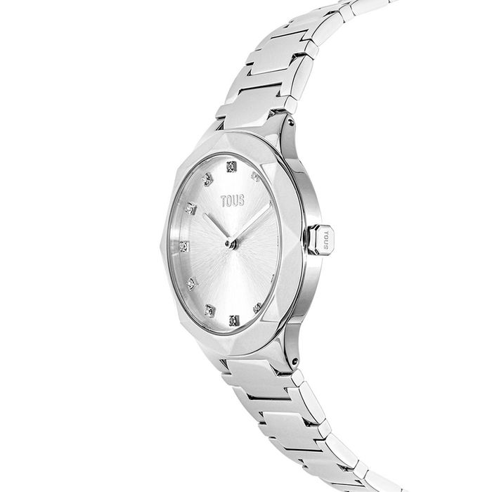 Vista lateral de um relógio Tous de bracelete prateada com um mostrador analógico com zircónias.