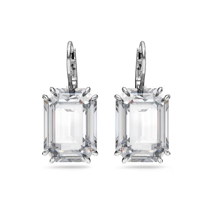 Brincos Swarovski, em vista frontal, com cristais incolores octogonais em engastes de garras.