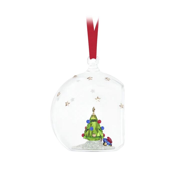 Bola de natal Swarovski com estrelas e com um pinheiro, de perfil, bolas e prendas no interior.