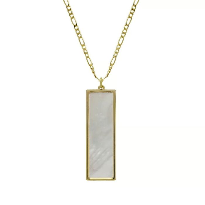 Colar dourado em prata banhada a ouro 18kl da Victoria Cruz com pendente retangular com madrepérola.