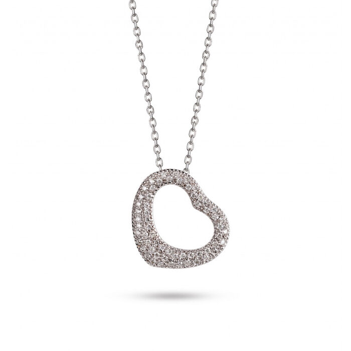 Colar Lecarré em ouro branco, com pendente em formato coração recortado, cravado de diamantes.