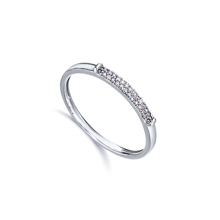 Anel feminino LECARRÉ, em ouro branco de dezoito quilates, com diamantes no topo.