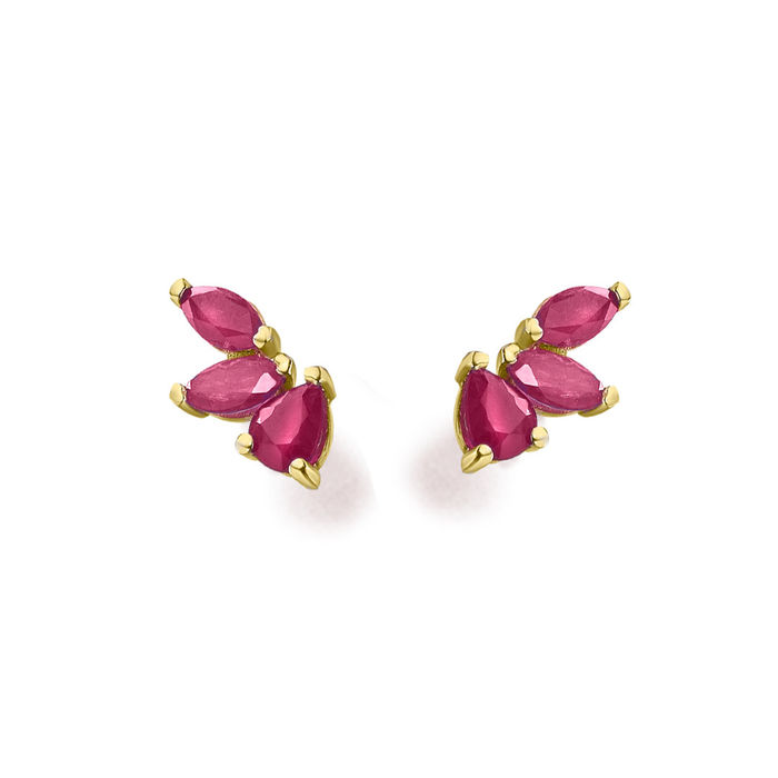 Brincos LECARRÉ em ouro amarelo de dezoito quilates com três rubis vermelhos juntos, estilo earcuff.