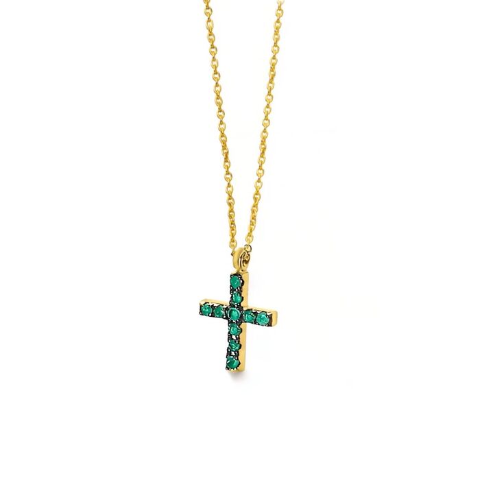 Colar Lecarré em ouro amarelo de 18 quilates com cruz pendente cravada com dez esmeraldas verdes.