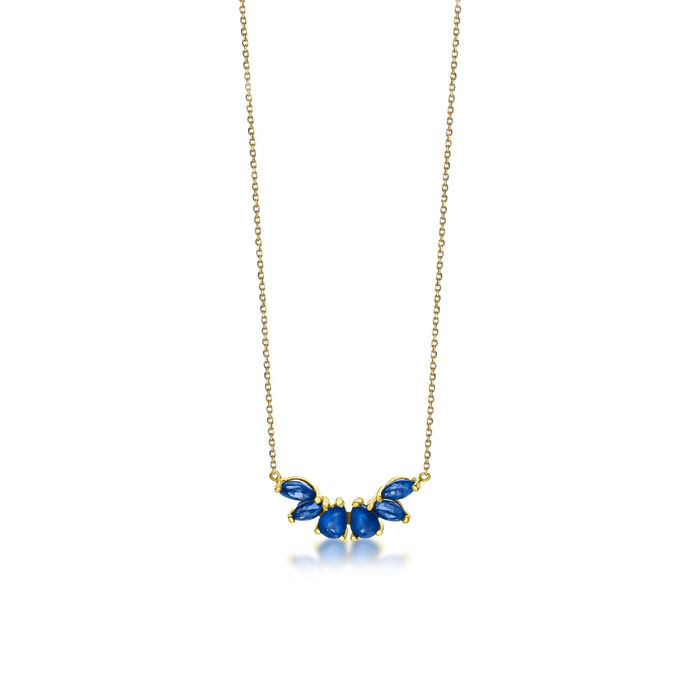 Colar feminino em ouro amarelo de dezoito quilates, com seis safiras azuis pendentes sob o fio.