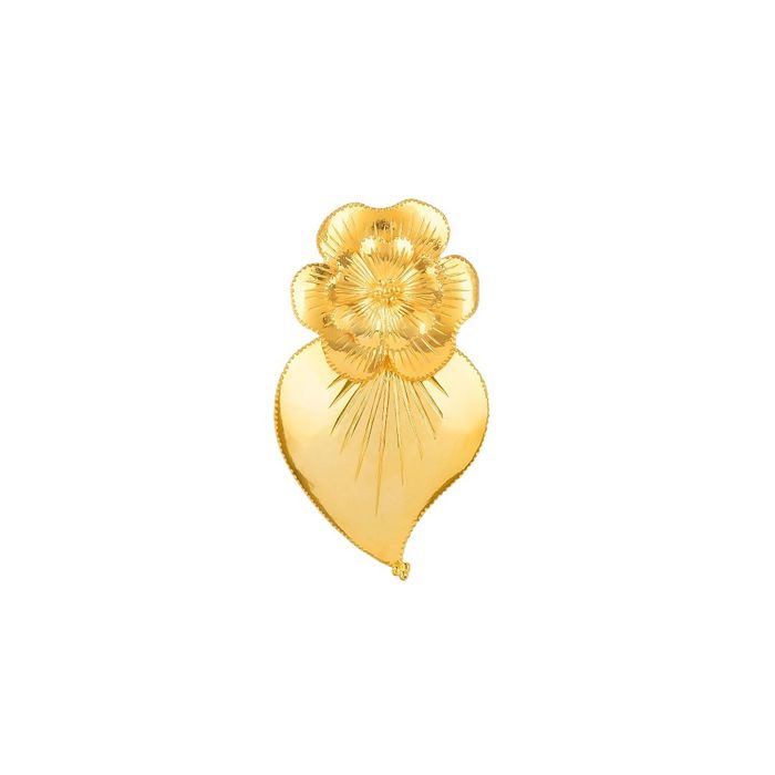 Alfinete dourado Portugal Jewels com a forma de uma flor sobre um molde de um coração de viana.