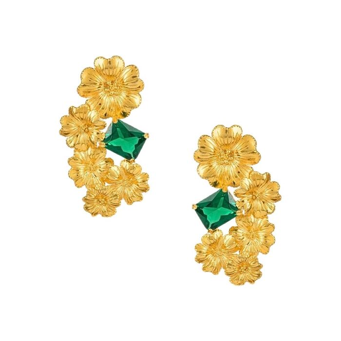 Alfinetes dourados da Portugal Jewels com cinco flores com uma zircónia verde retangular envolvida.
