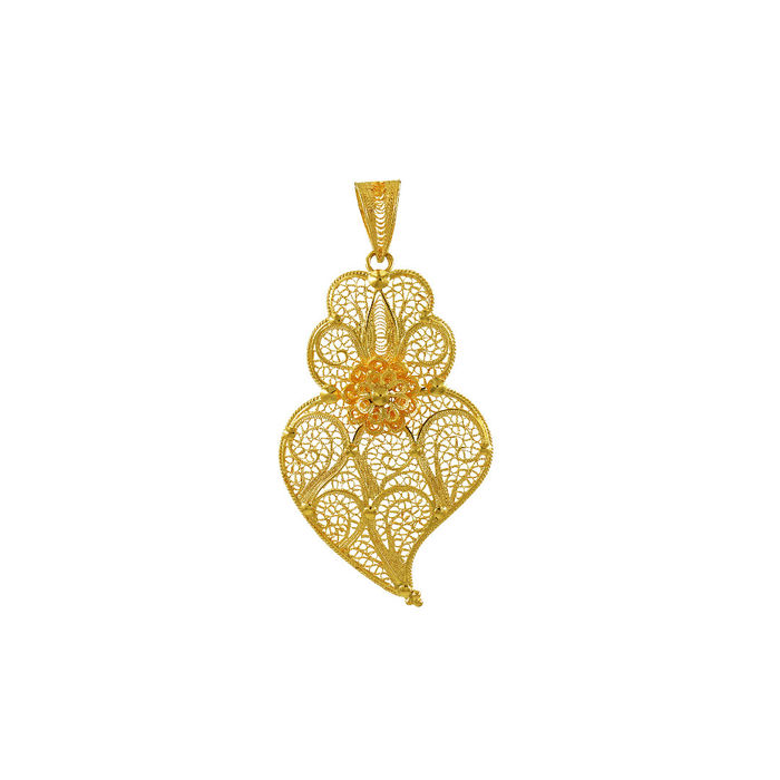 Imagem de medalha em ouro amarelo, um coração de viana, com o típico trabalhado em filigrana.