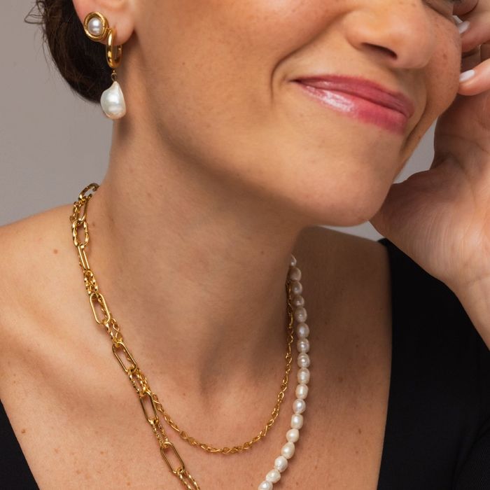 Brincos ONE Pearly Hoops OJEEP07G