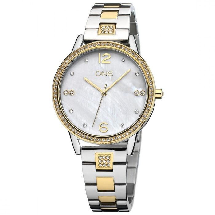 Relógio feminino One de bracelete prateada e dourada, bisel com pedras e mostrador em madrepérola.