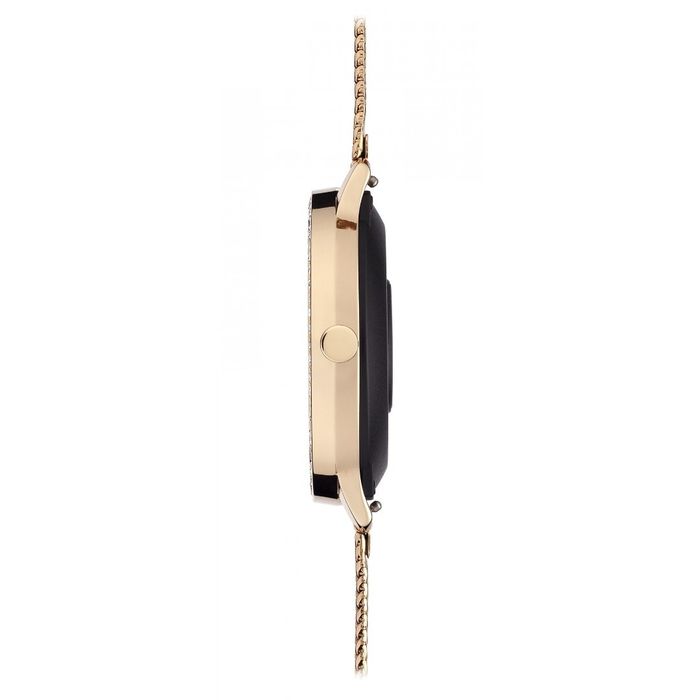Relógio smartwatch feminino da One, de perfil, com uma bracelete e caixa em rose gold.