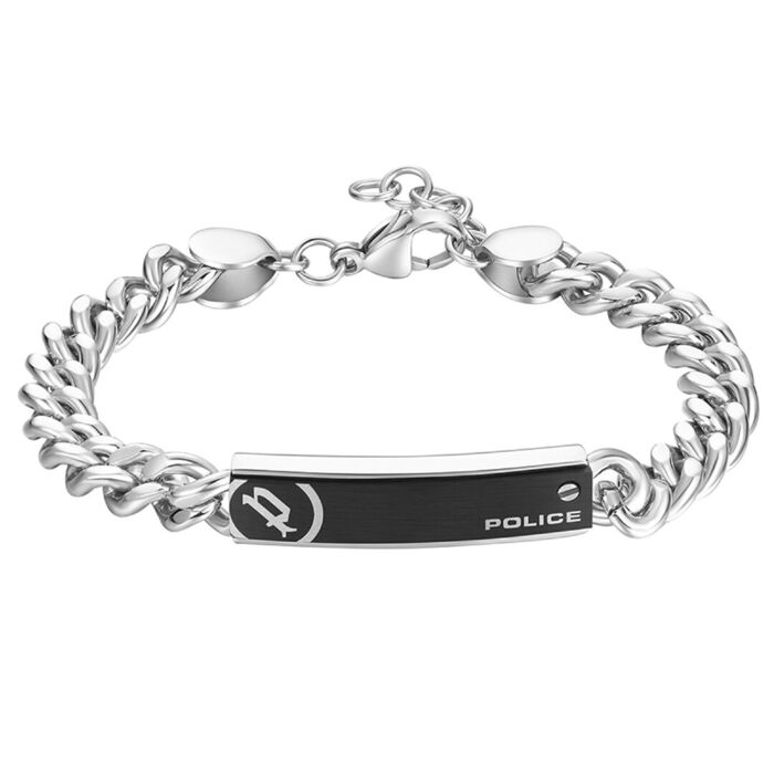 Pulseira prateada Police de elos robustos e com uma chapa preta com o logo e nome da marca inscrito.