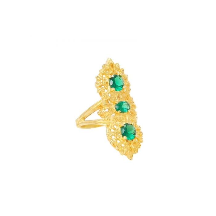 Anel Portugal Jewels dourado com o topo em formas florais com três zircónias verdes.