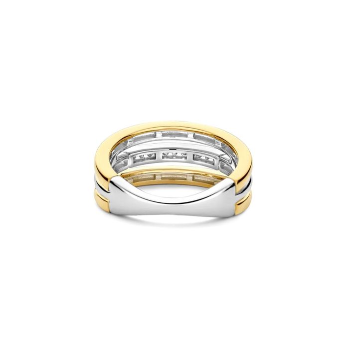 Anel Ti Sento Milano para mulher bicolor com pedras zircónias com banho ouro, na modelo.