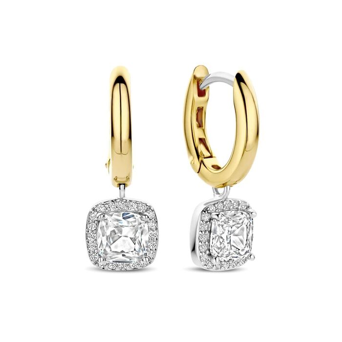 Par de brincos com argola dourada e brilhante quadrado pendente, com zircónias menores ao redor