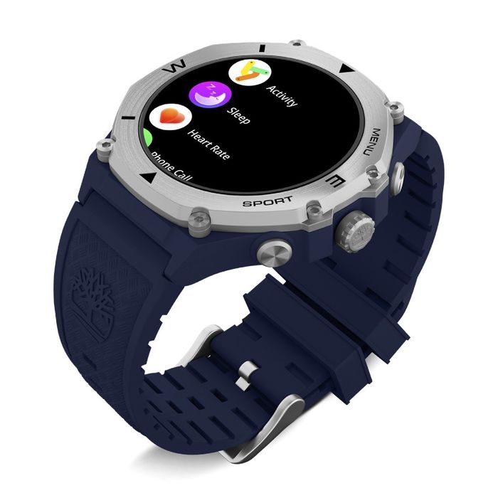 Vista lateral de smartwatch masculino da Timberland com caixa redonda azul e frente prateada.