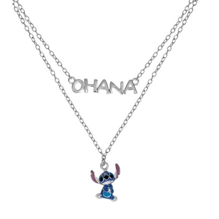 Colar duplo para menina, de cor prateada, com um fio a dizer OHANA e o boneco Stich no outro fio