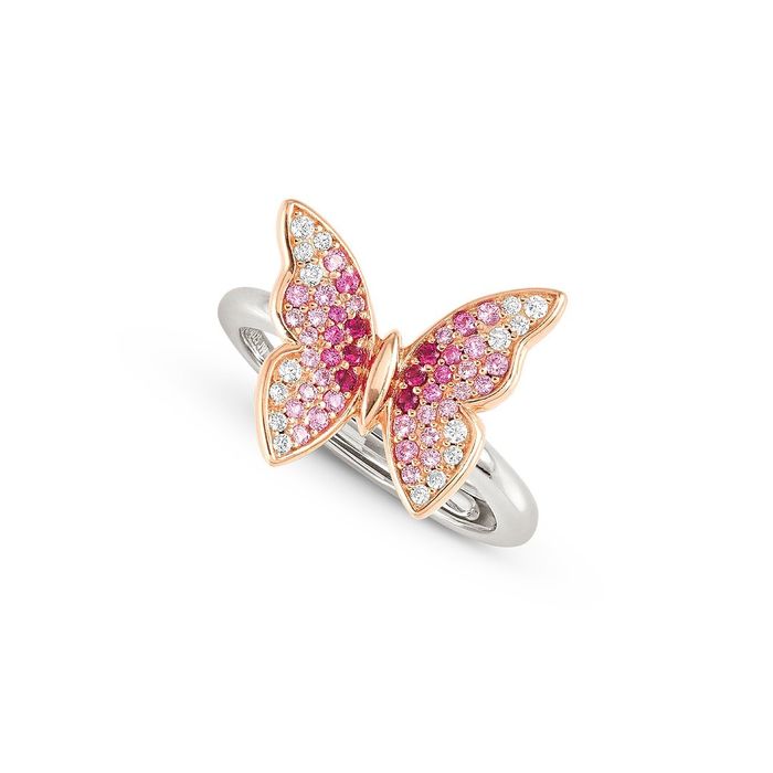 Anel em prata com borboleta desenhada no topo, cravada com zircónias brancas, rosa e vermelhas
