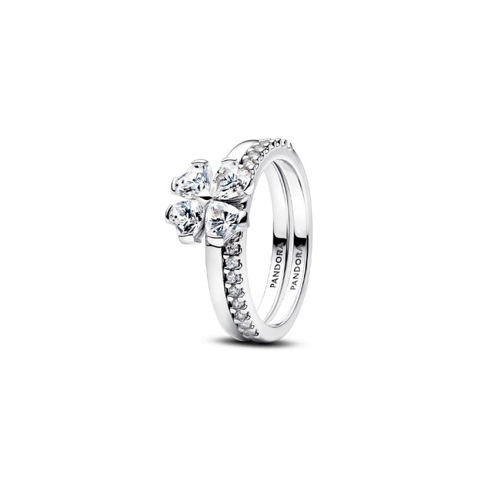 Um anel duplo feminino da Pandora em prata, com zircónias a fazer formato de trevo.