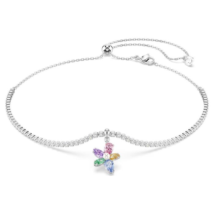 Colar Swarovski prateado com cristais e um pendente em flor com pedras coloridas e uma pérola.