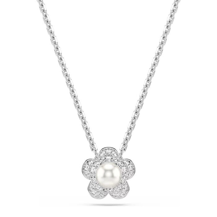 Colar Swarovski em aço prateado com pendente em forma de flor com cristais e uma pérola sintética.