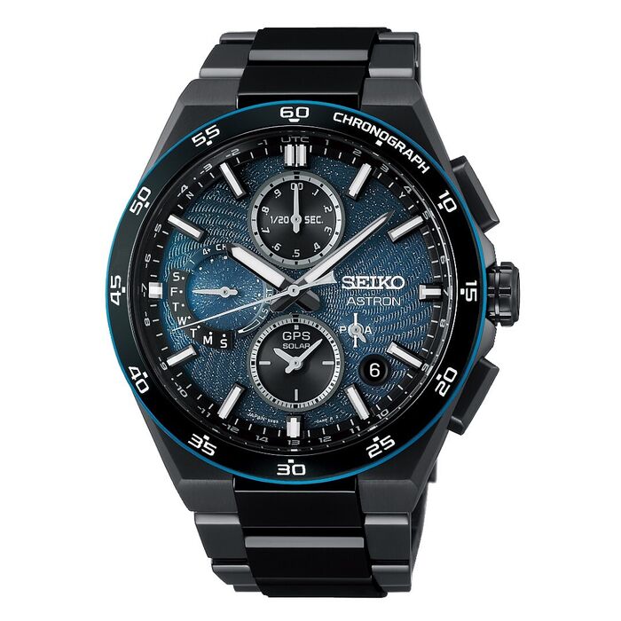 Relógio Astron com bracelete e caixa preta e mostrador padronizado azul escuro estilo cronógrafo