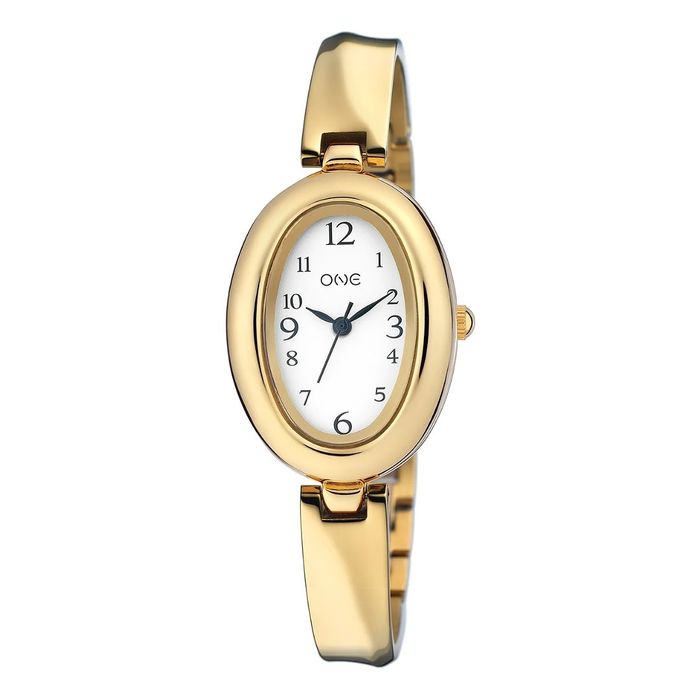 Relógio dourado One com bracelete estilo escrava e uma caixa oval com mostrador branco analógico.