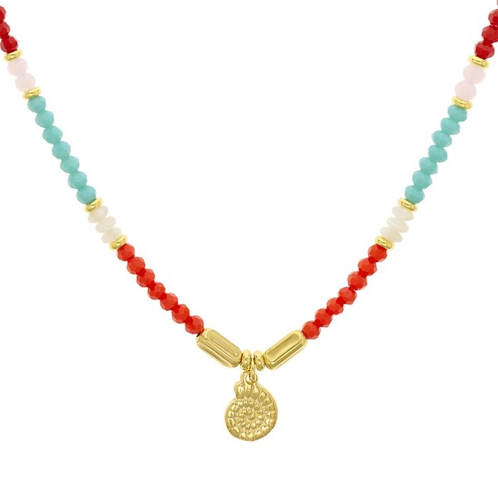 Colar dourado Eugénio Campos de malha com contas coloridas e com um pendente em forma de amonite.
