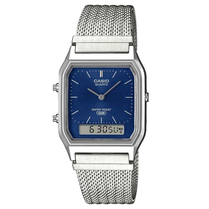 Relógio vintage Casio analógico e digital com bracelete em malha de aço e mostrador azul.