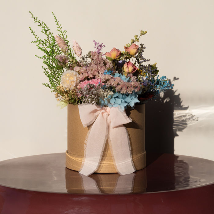 EDIÇÃO ESPECIAL: CAIXA COM FLORES 