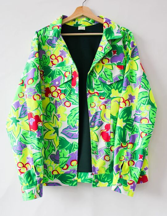 Booming jacket
