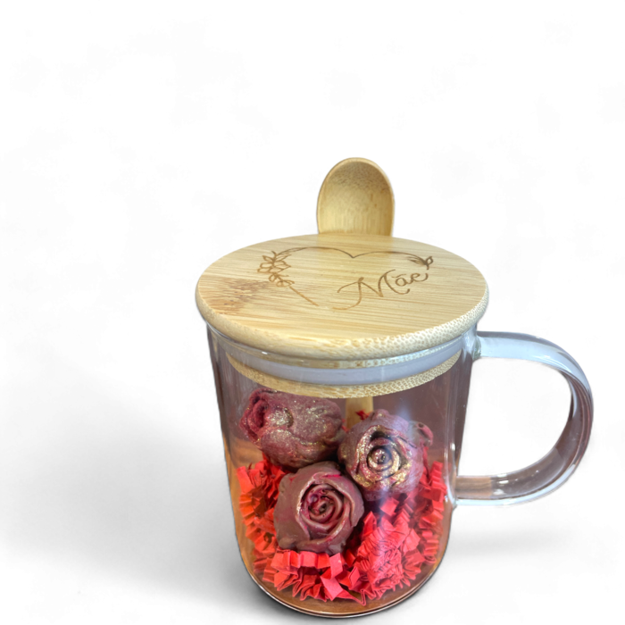 Caneca em Vidro com 3 Rosas em Chocolate