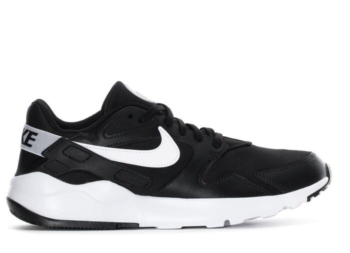 Sapatilha NIKE LD Victory Preto e branco [AT4249001]