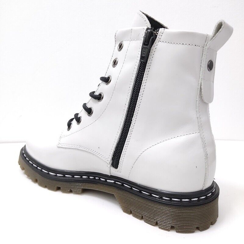 Botas estilo MILITAR atacador e fecho em branco 5750BRA