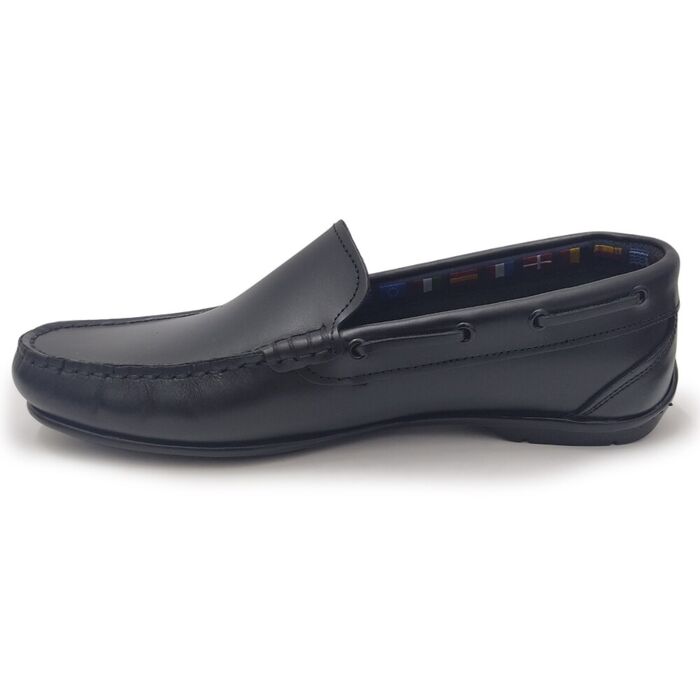 Mocassins em pele preta [116]
