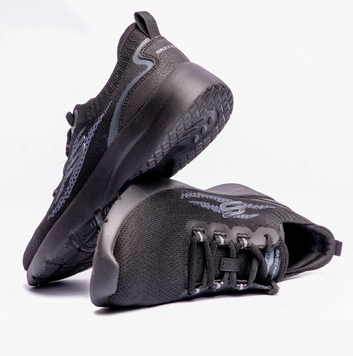 Sapatilha 35.5 SKECHERS dynamight 2.0 preta