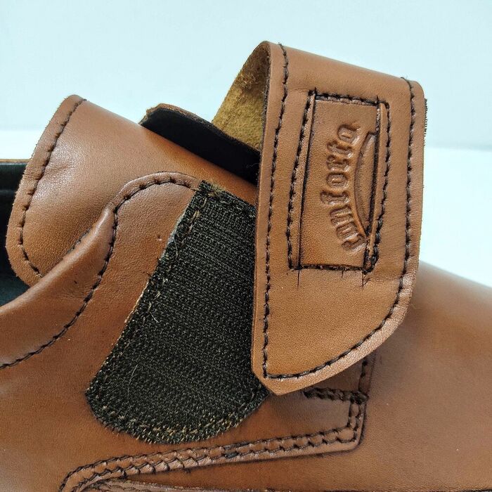 Sapato SP Conforto com velcro em castanho [SP837]
