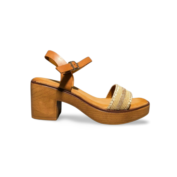 Conforto com Estilo: Sandália de Salto 7cm