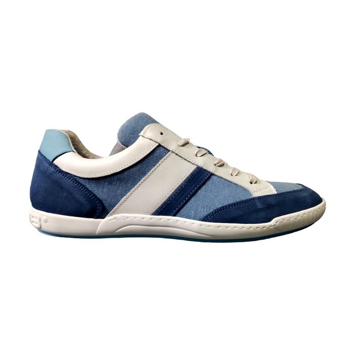 Sapatilha azul com branco