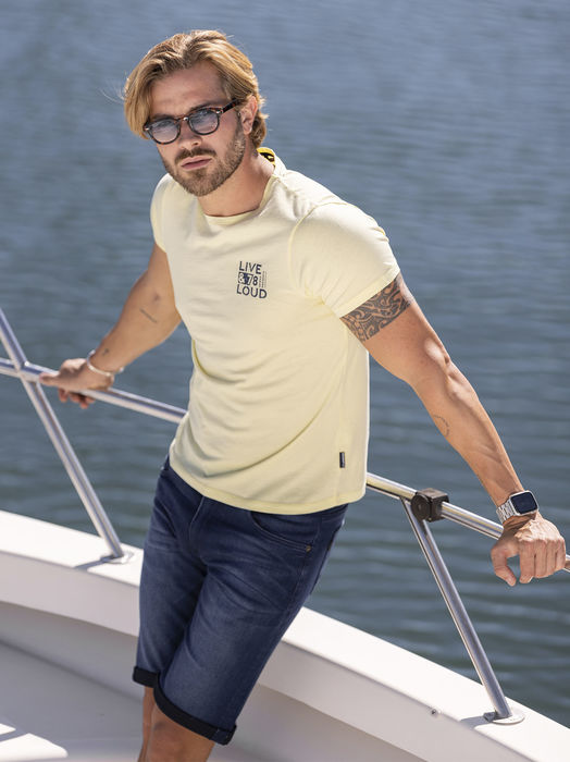 T-Shirt decote em V (+ Cores)