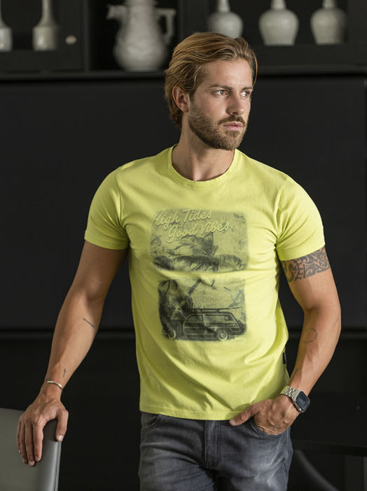 T-shirt decote em V (+ cores)