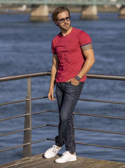 T-shirt (+ Cores)