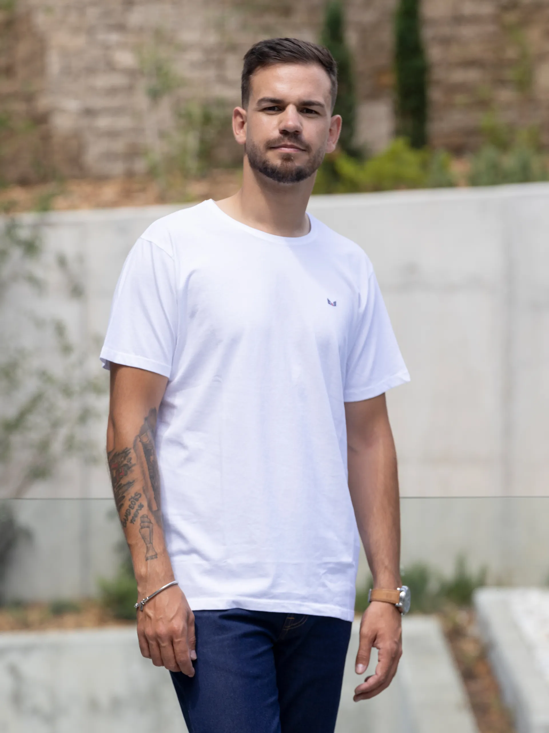 T-shirt | + Cores