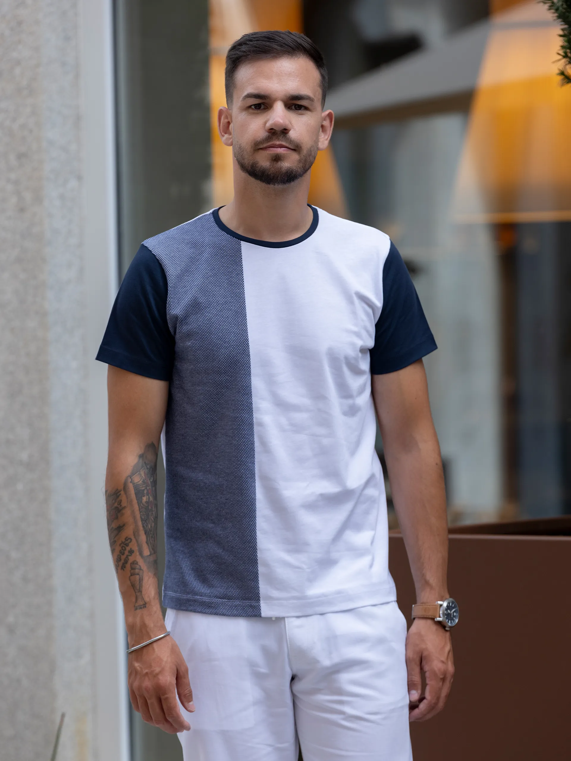 T-Shirt | + cores