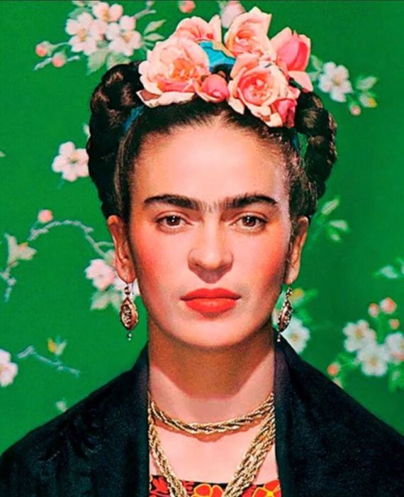 Frida Khalo - Iconic Women Collection